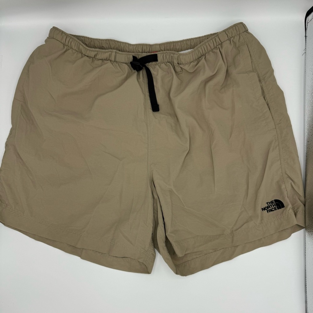 The North Face Women's Shorts Size Large